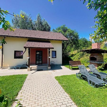 Cabana 7 Brazi Poiana Mărului Екстериор снимка