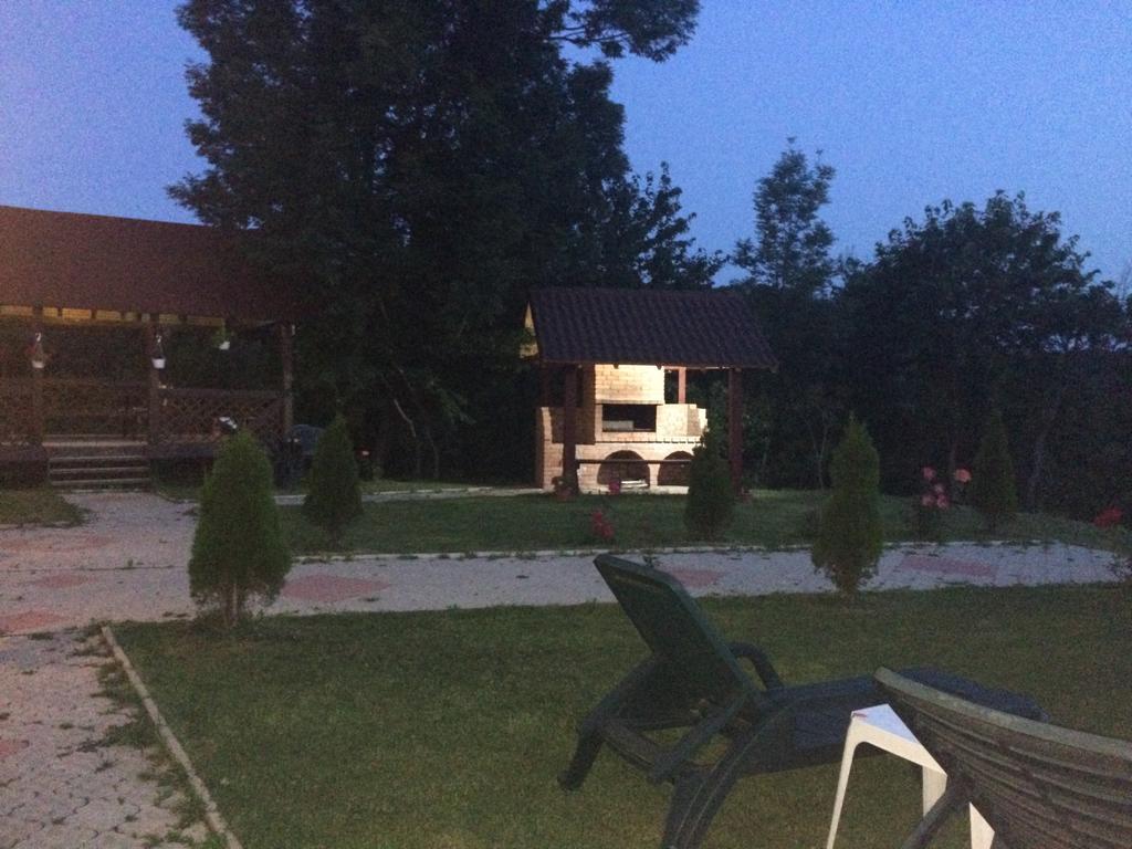 Cabana 7 Brazi Poiana Mărului Екстериор снимка