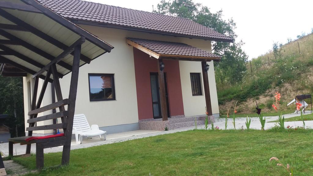 Cabana 7 Brazi Poiana Mărului Екстериор снимка
